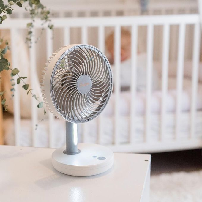 Mini Ventilateur Rechargeable - 3 vitesse avec rotation et ampoule - Blanc/Gris