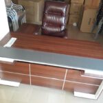 Ensemble Bureau Plus Fauteuil Ministre En Cuir