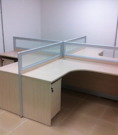 Station de Travail Quatre Places